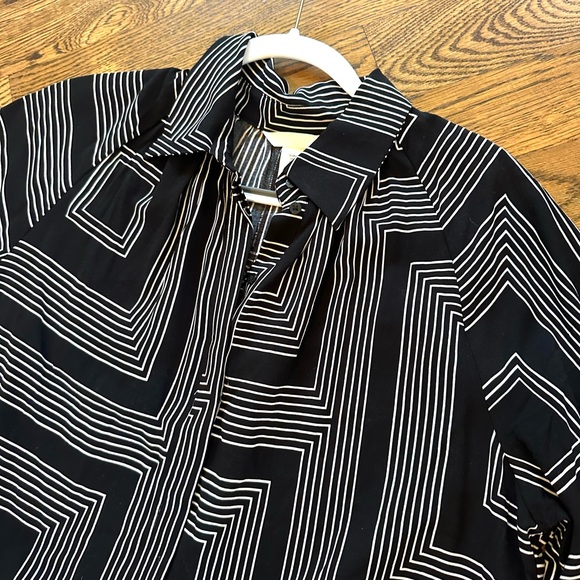 Geometric Black and White Dress H&M large - Picture 6 of 7